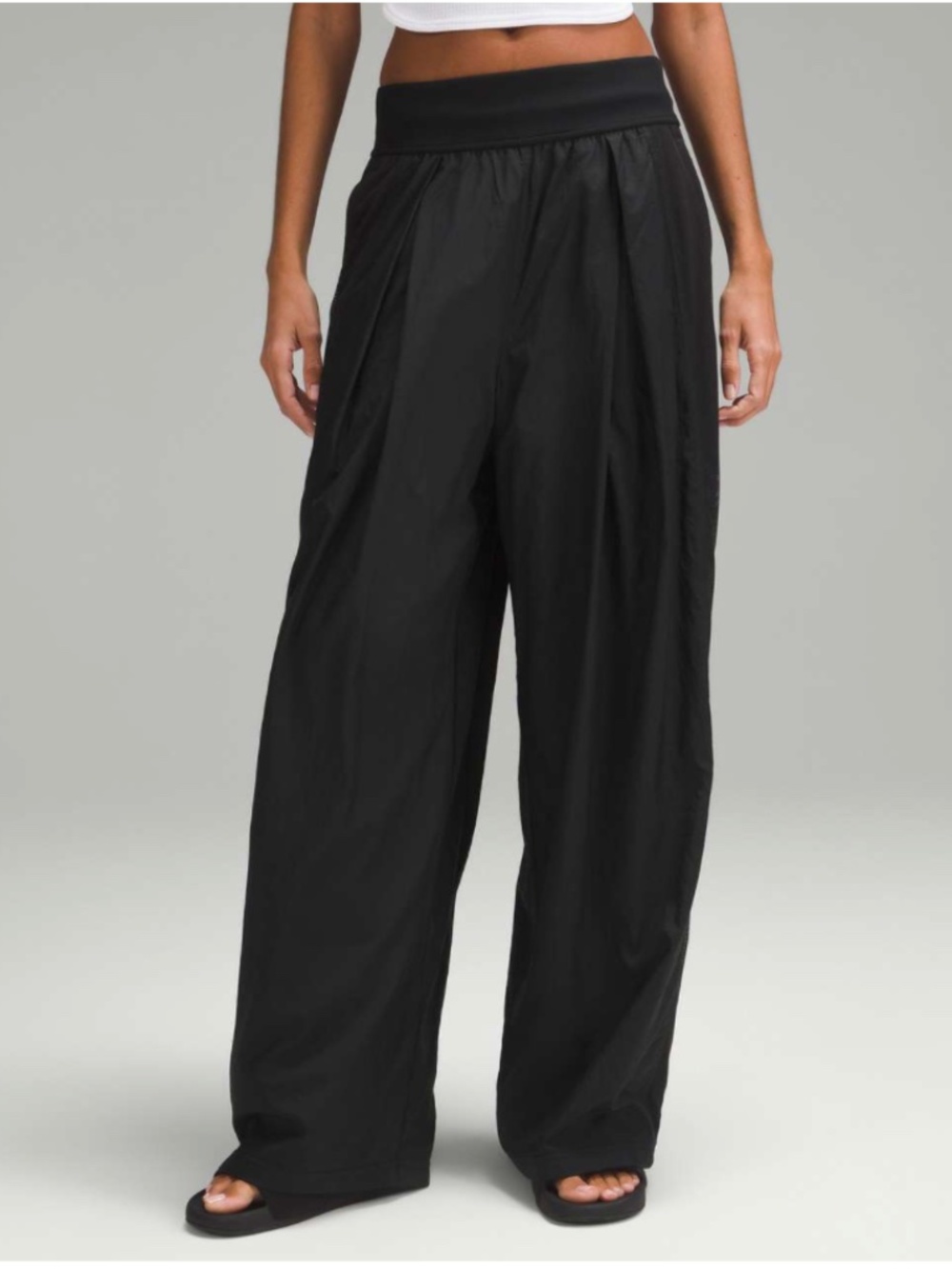 Lululemon Lightweight Tennis Mid-Rise Track Pants *Full Length Size 6
